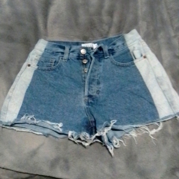 Cello sz small women's shorts - Picture 1 of 3